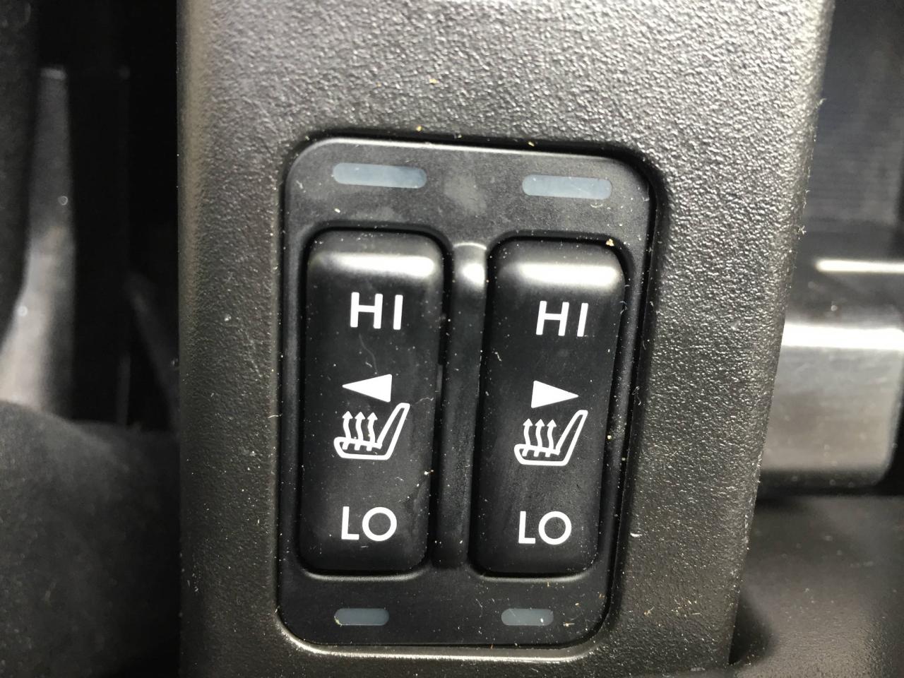 650989