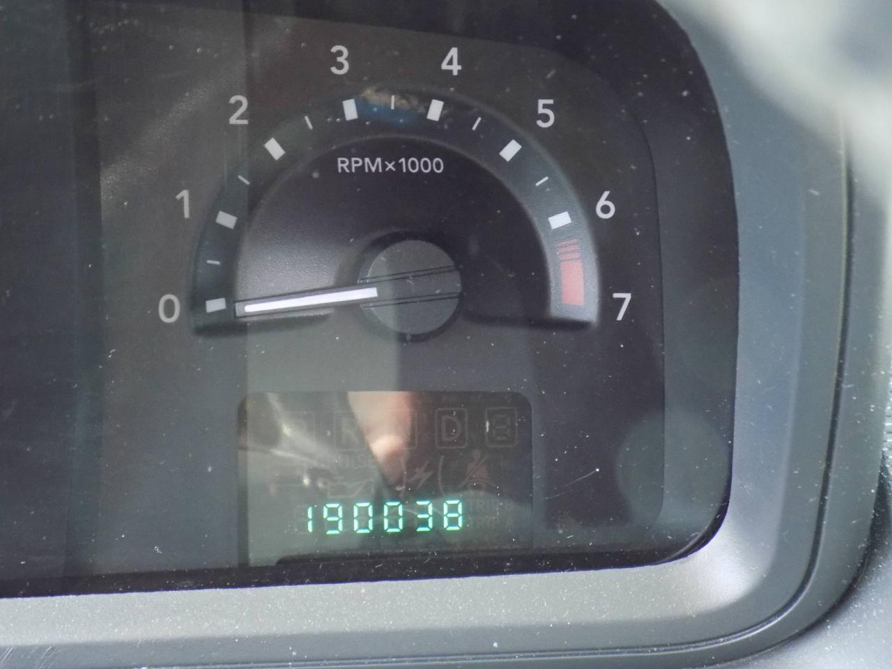 651051