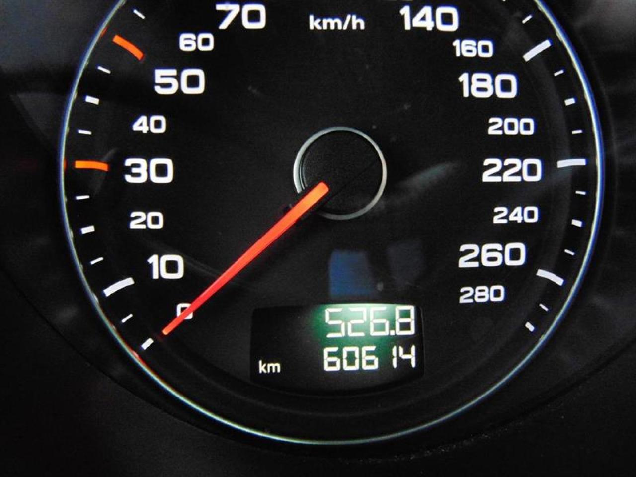 651081