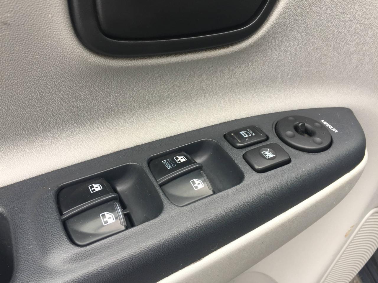 651087