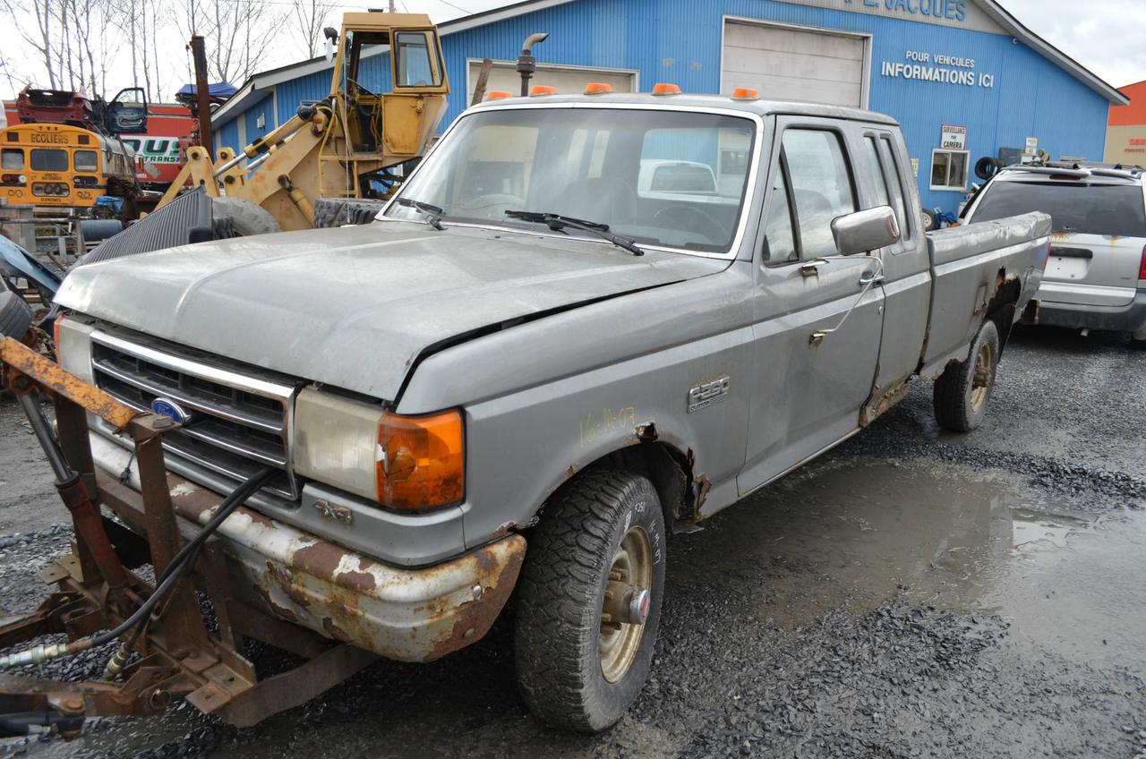 <a href=https://www.autoaubaine.com/Ford-F-250-c6519726.html>https://www.autoaubaine.com/Ford-F-250-c6519726.html</a>

Ford F-250 1991 EN PIÈCES DÉTACHÉES   v8, 5,8L, auto, king cab, boite longue... le prix varie selon la pièce.  Pour de plus amples informations sans frais 1-855-880-8253 sur le cellulaire de notre vendeur 418-225-7573 ou sur notre site inernet www.autoaubaine.com/Entreprises-PE-Jacques-r712.html et nous prenons les échanges, moto, motoneige, camionnette, automobile, VTT, vr...