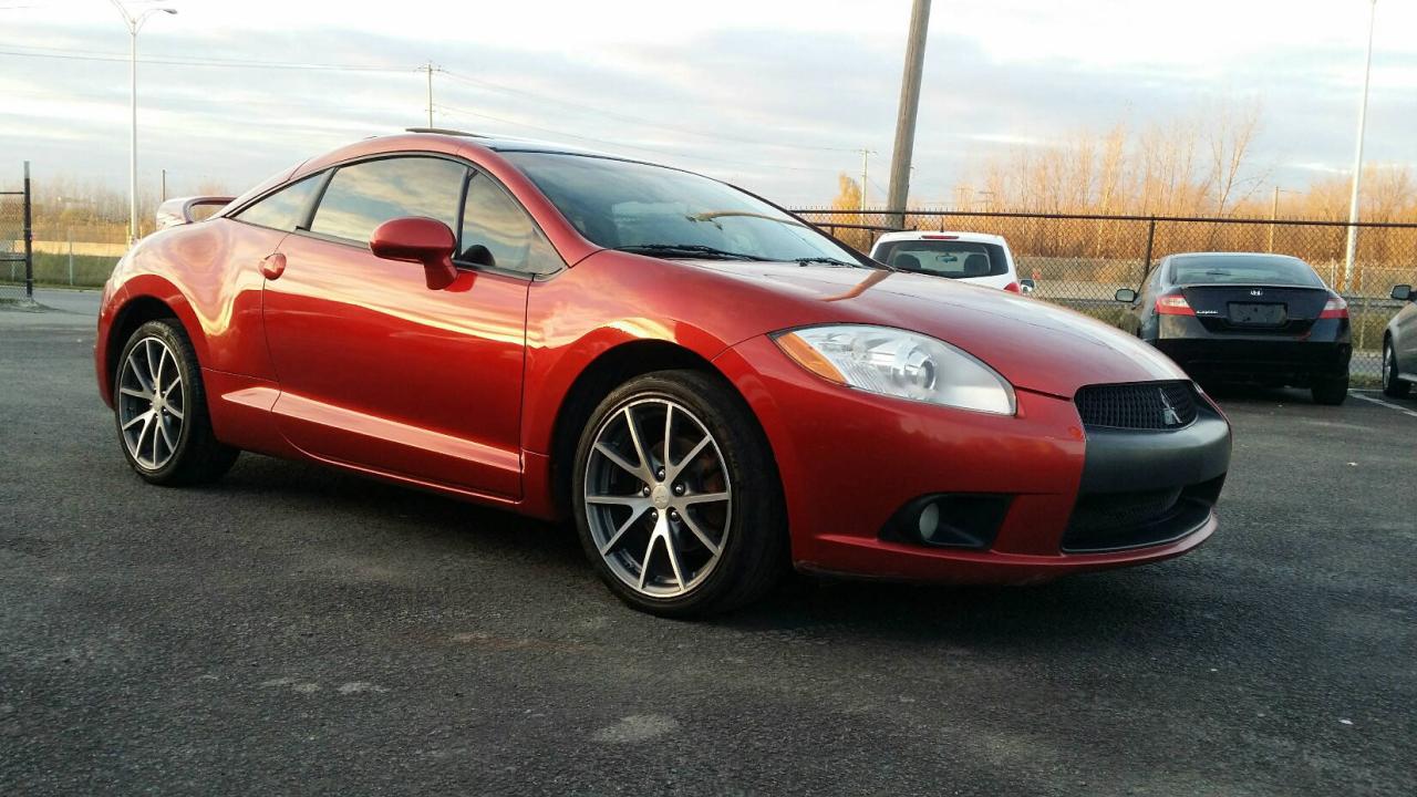 Used 2011 Mitsubishi Eclipse **PAS CHER / CUIR / TOIT OUVRANT** for sale in St-Hubert, QC