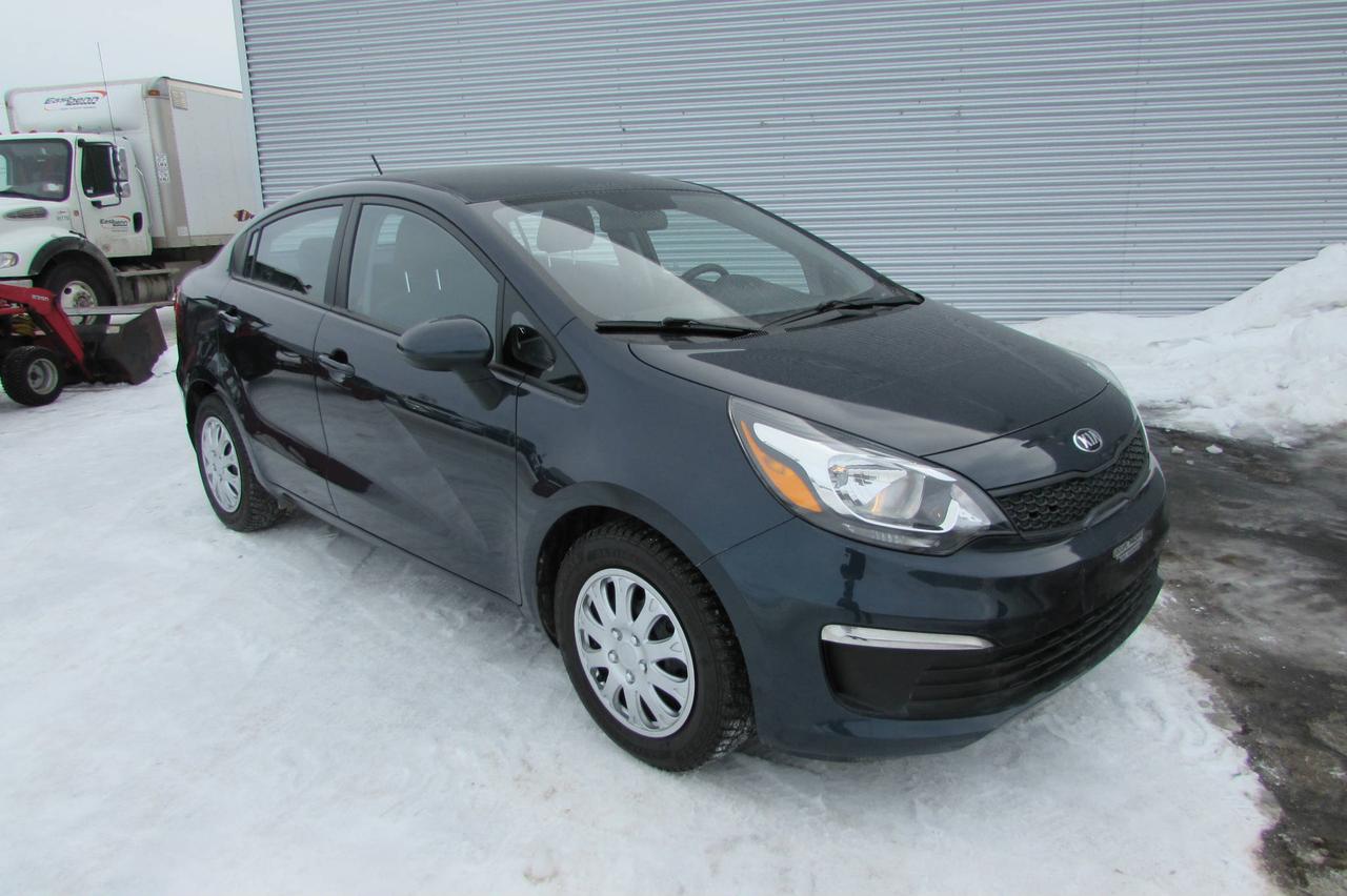 <a href=https://www.montmagnynissan.com/occasion/Kia-Rio-2016.html>https://www.montmagnynissan.com/occasion/Kia-Rio-2016.html</a>

air climatisé , vitres électriques , régulateur de vitesse , pneus hiver et été , balance de garanti kia , très propre...Montmagny Nissan & Kia Montmagny, membres du Groupe Paquet sont situés dans Chaudière-Appalaches, à 20 minutes de le Rive-Sud de Québec (Lévis). Nous desservons une large clientèle, de Rivière-du-Loup, Kamouraska, La Pocatière jusquà Québec.

Nous avons une vaste gamme de véhicule doccasion tel que sous-compact, compact, fourgonnette, 7 passagers, familiale, convertible, de luxe, VUS, AWD, 4x4. Nous offrons plusieurs mode de financement, traditionnel, 2 ième et 3 ième chance au crédit, redressement de crédit et Accord D.
