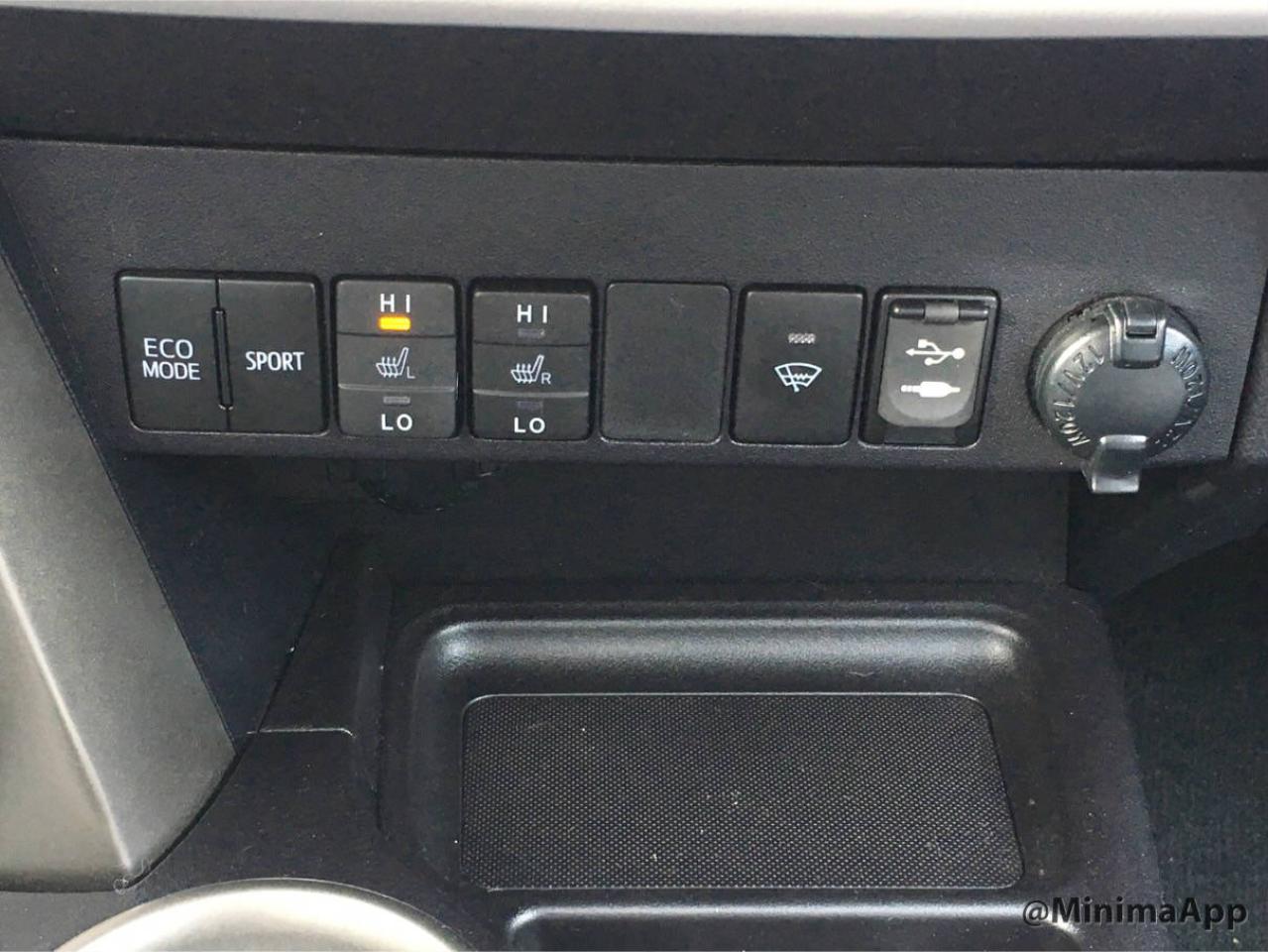 651203