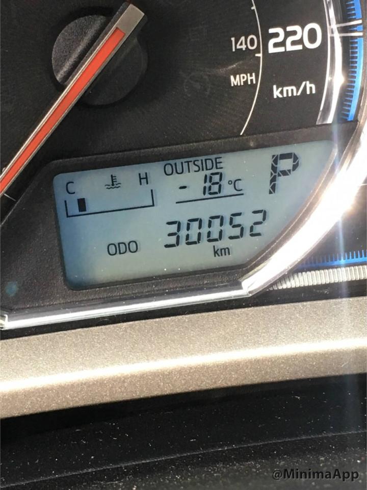 651203