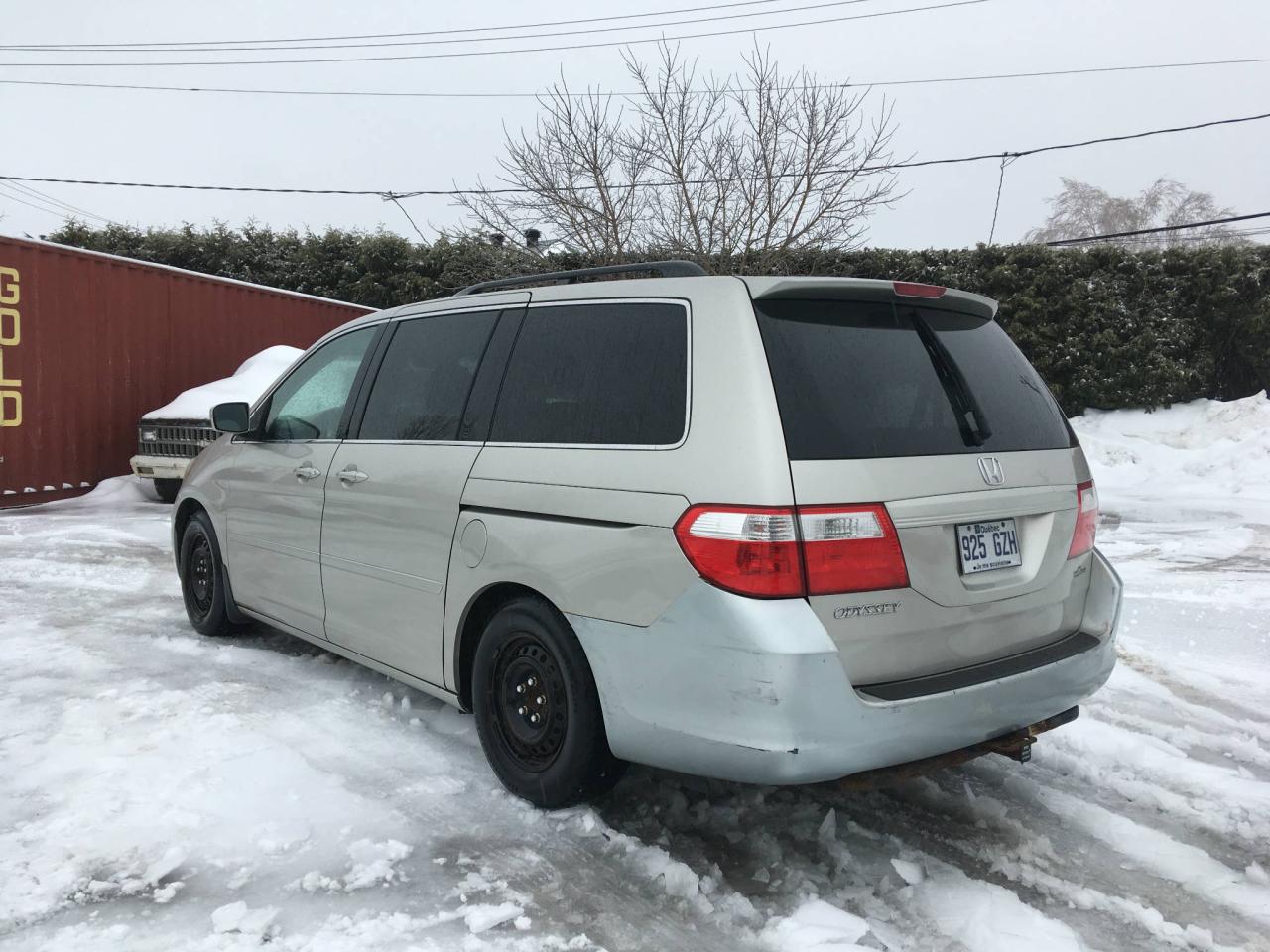 651228