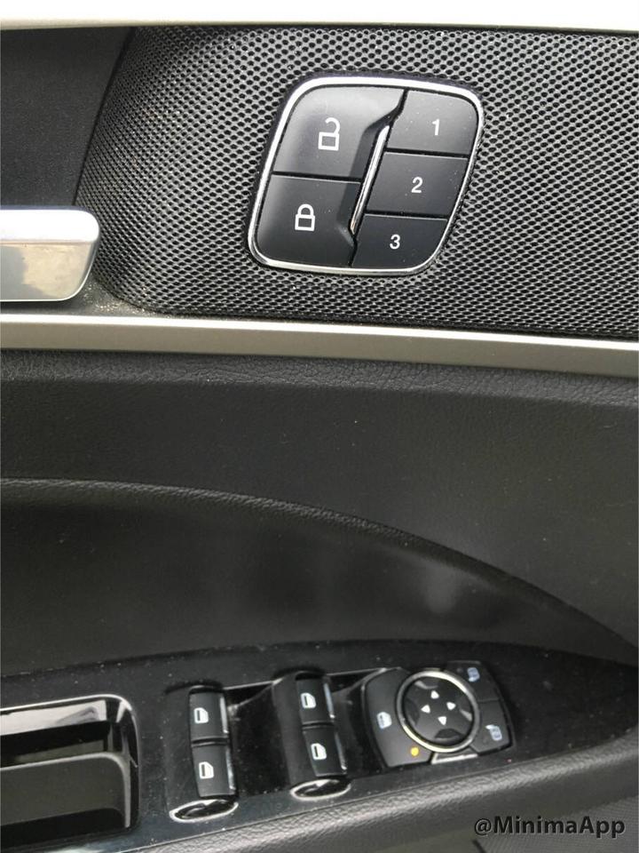 651294.11399561