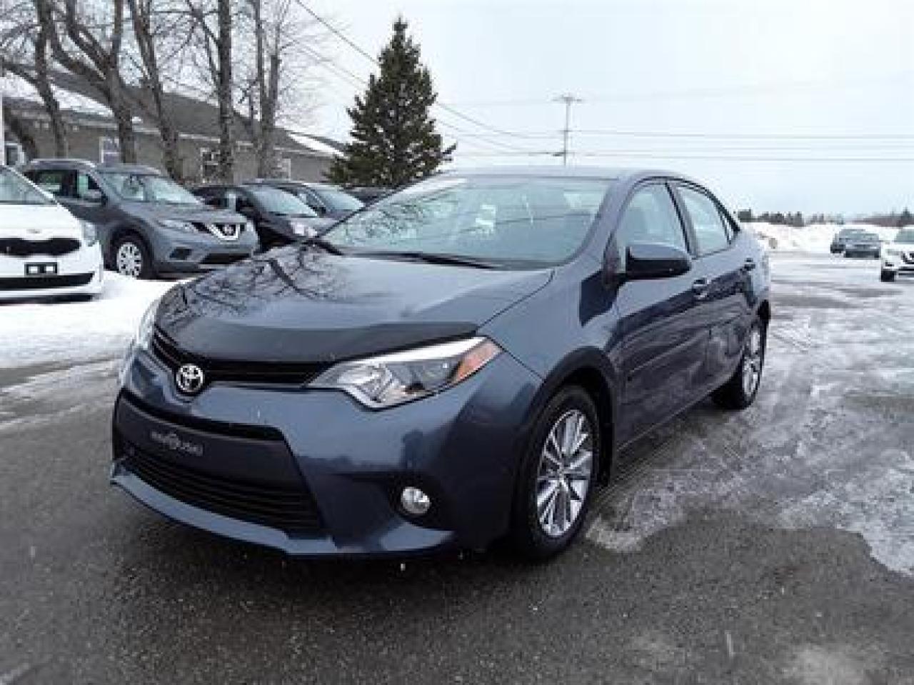 Used 2014 Toyota Corolla LE TECH for sale in Rimouski, QC