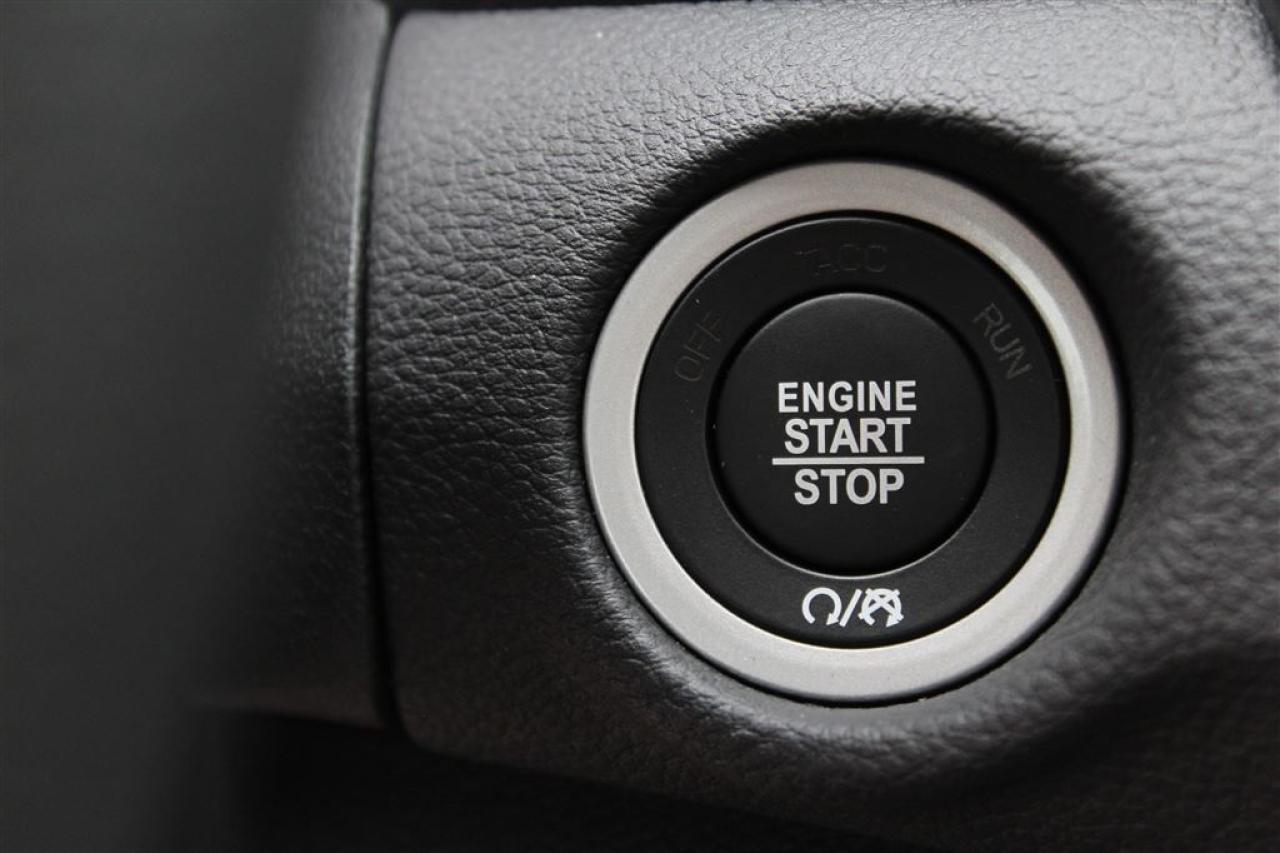 651377