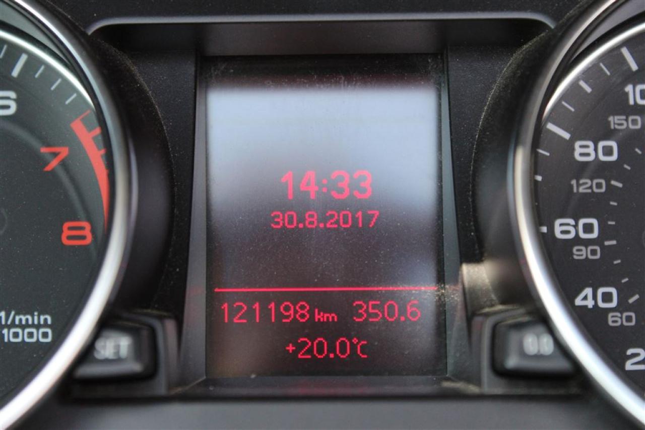 651398