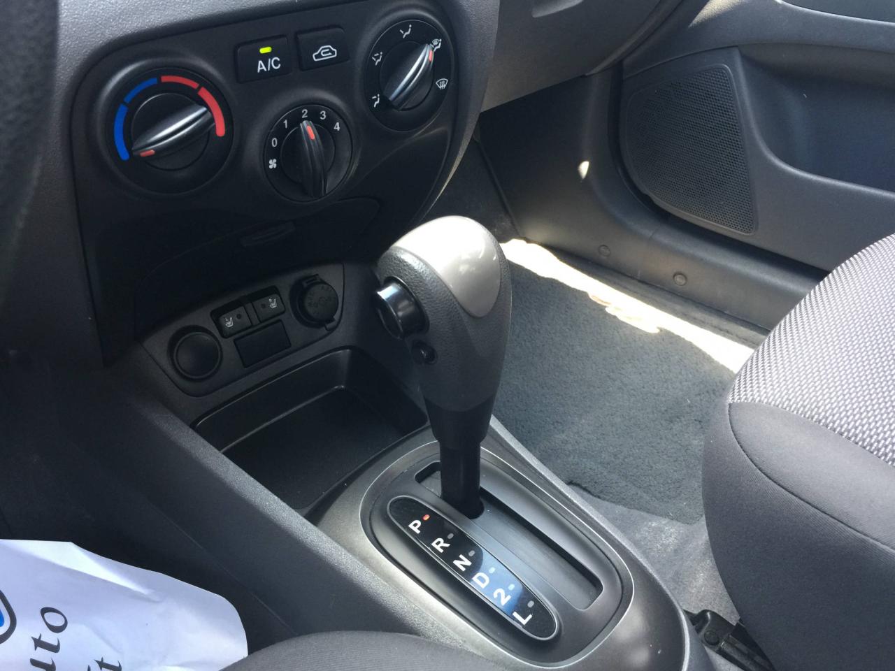 651677