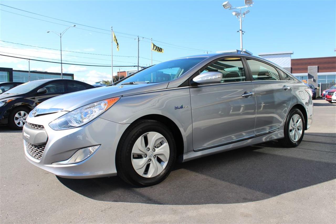 Used 2015 Hyundai Sonata Hybride Mags Caméra De Recul for sale in Salaberry-de-Valleyfield, QC