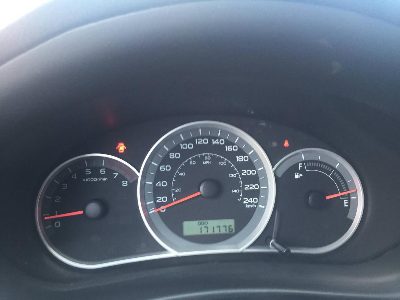 651714