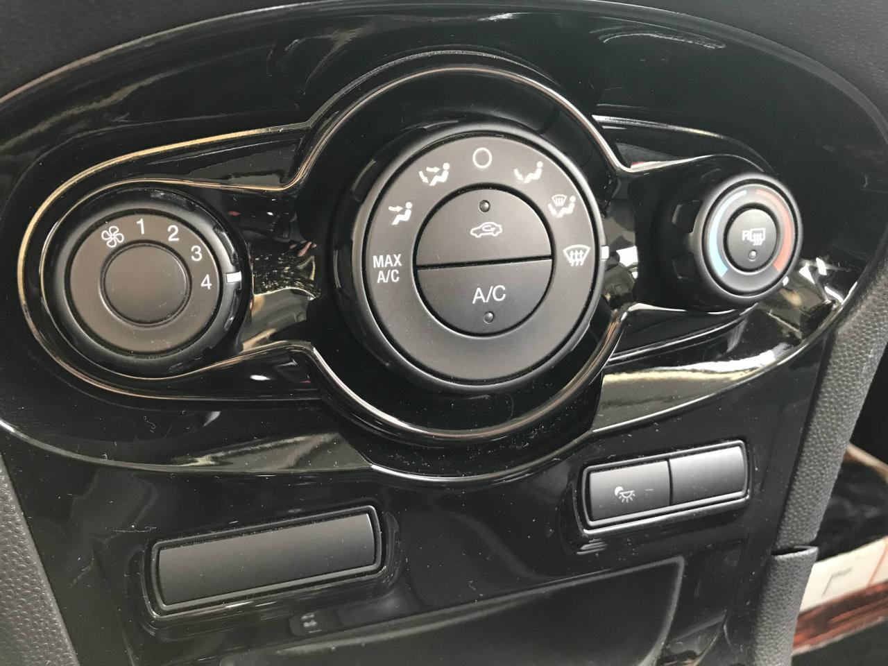 651754