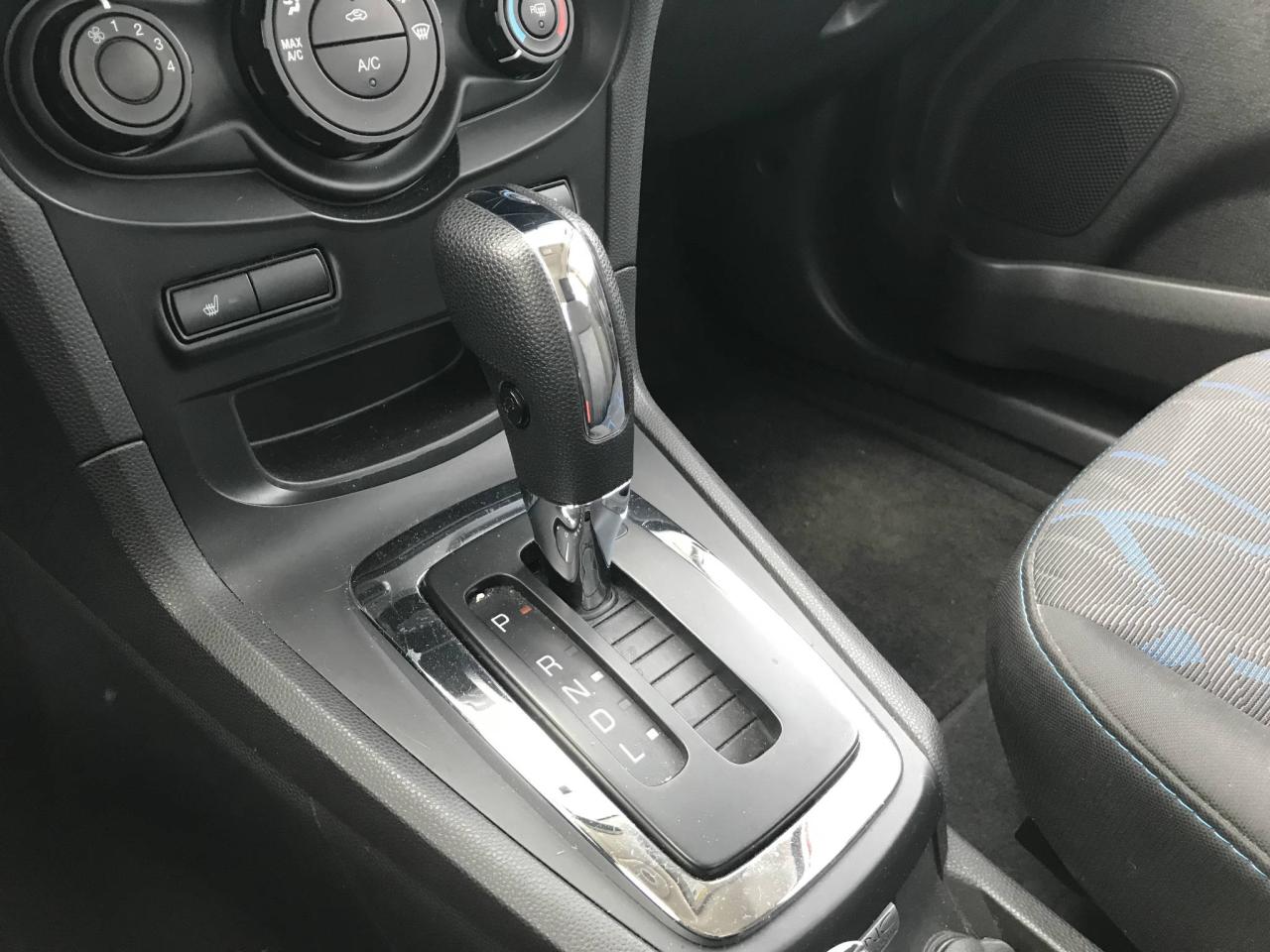 651787
