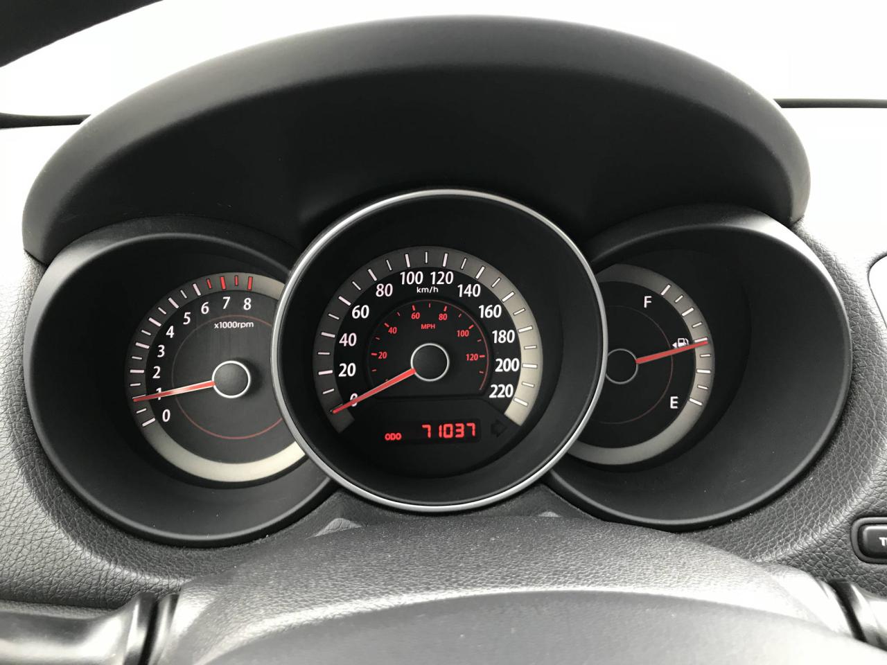 651842