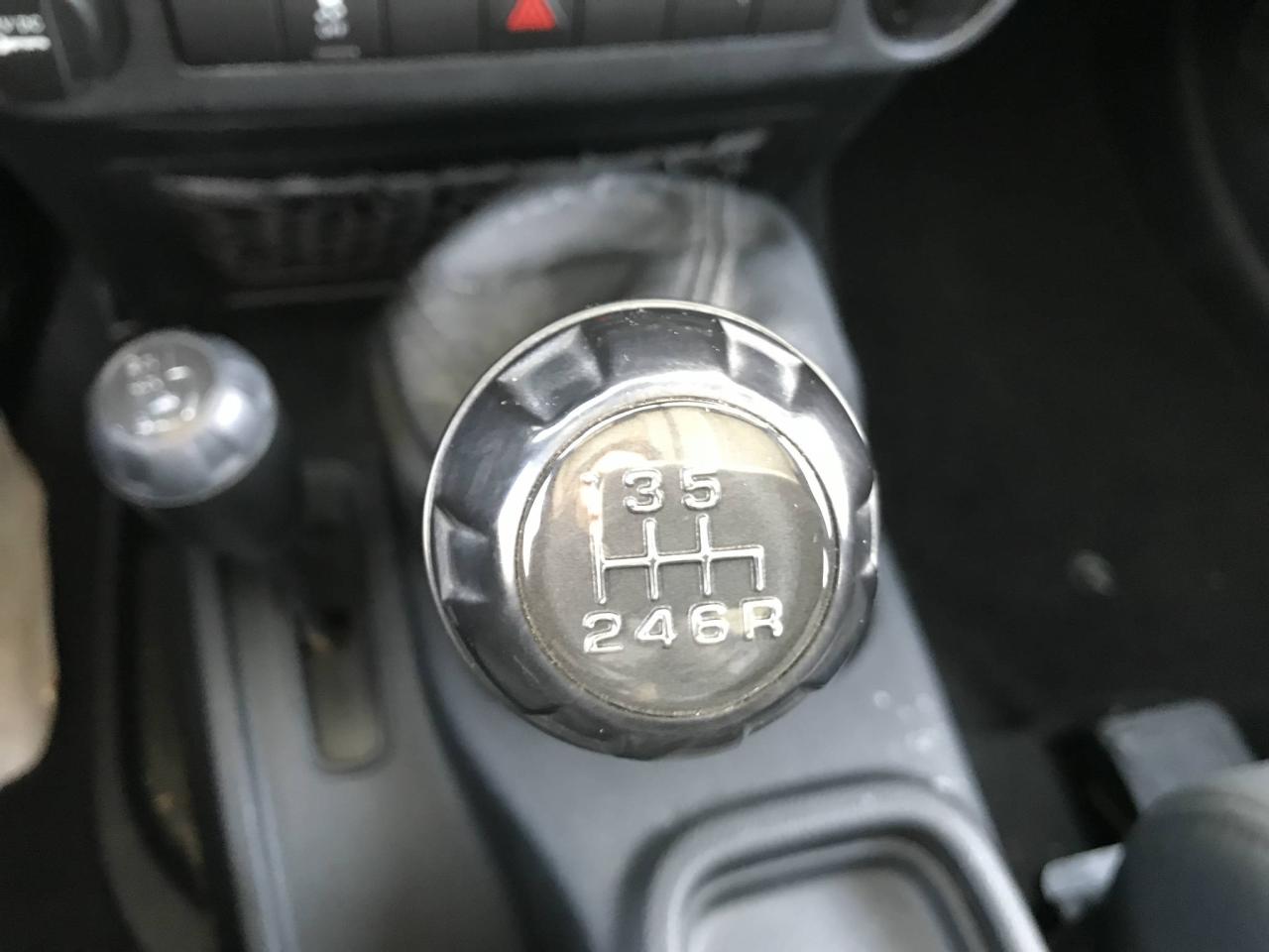 651864
