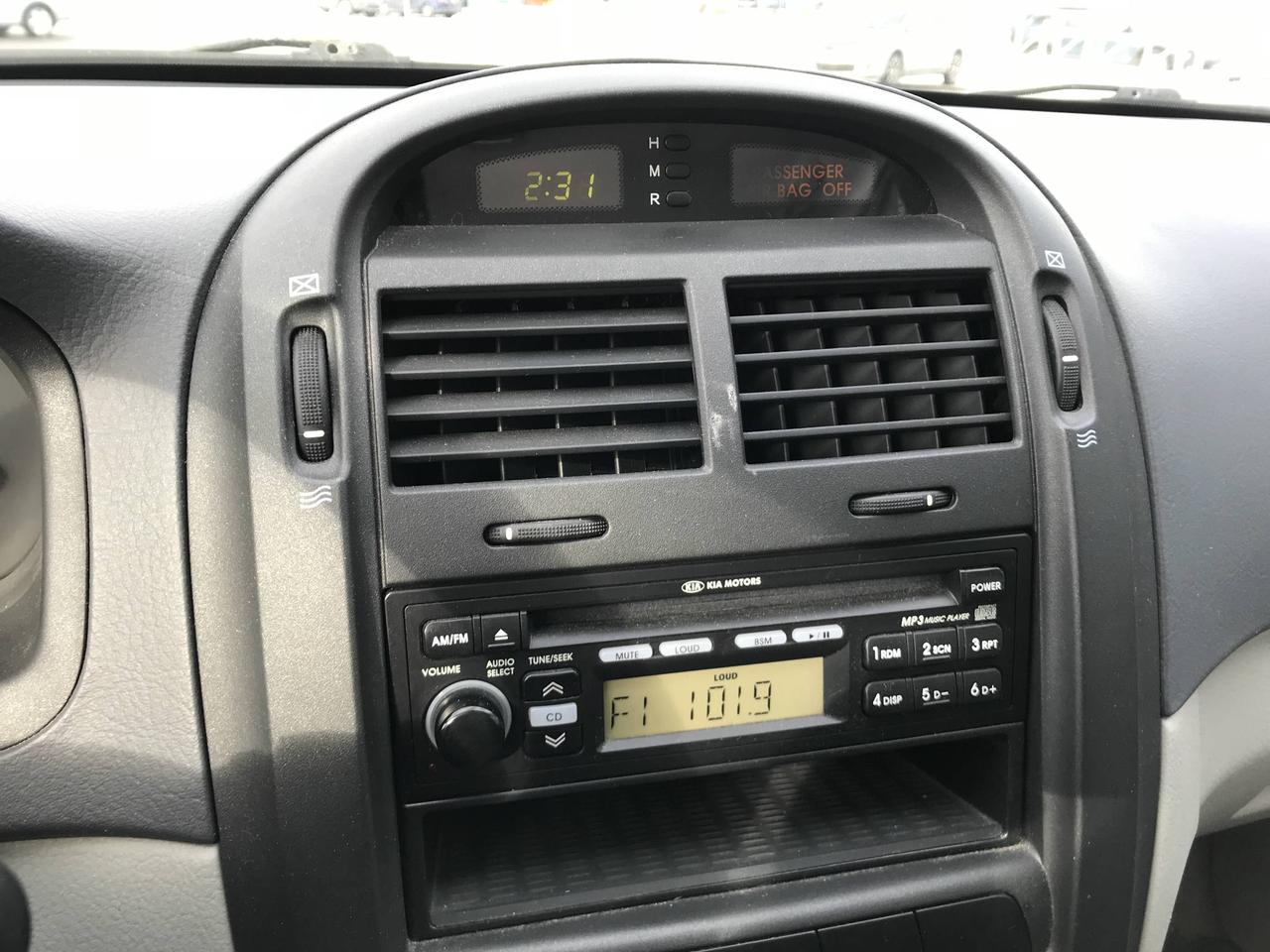 651869.11413334