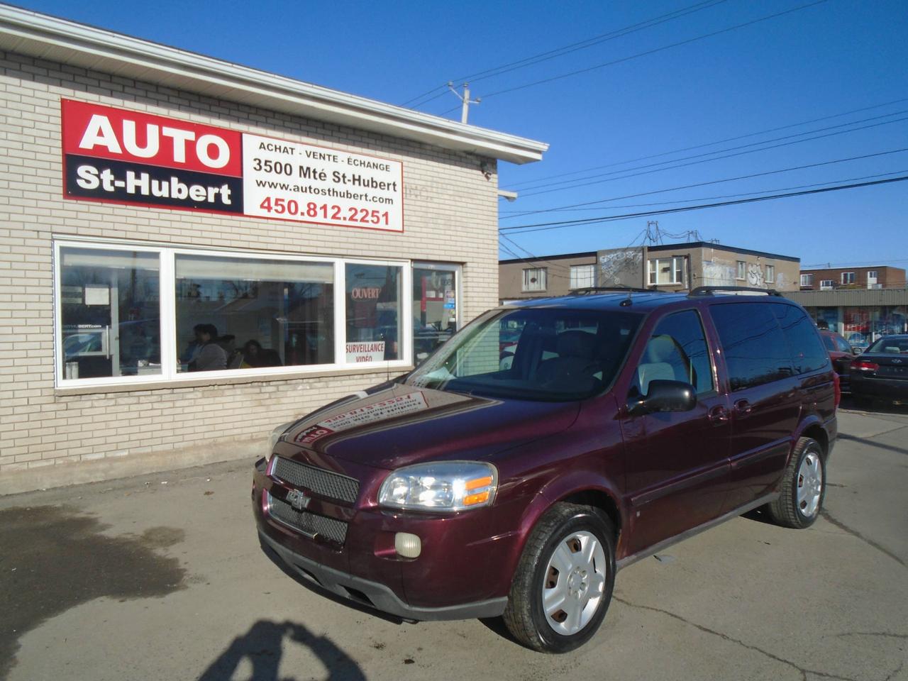 <a href=https://www.autosthubert.com/occasion/Chevrolet-Uplander-2007.html>https://www.autosthubert.com/occasion/Chevrolet-Uplander-2007.html</a>

VÉHICULE SITUÉ AU 3500 MONTÉE ST-HUBERT, SAINT-HUBERT, J3Y 4J5, 450.812.2251, FINANCEMENT MAISON DISPONIBLE
CHEVROLET UPLANDER LT 2007 AUTOMATIQUE 218 000 KM CERTIFIÉ MOTEUR 6 CYLINDRES 3,9 LITRES TRÈS FIABLE ET PUISSANT, 
VÉHICULE TOUT ÉQUIPÉ AVEC VITRES PORTES ET MIROIRS ÉLECTRIQUE, AIR CLIMATISÉ, RÉGULATEUR DE VITESSE, RADIO AM/FM/CD/, VOLANT MULTIFONCTIONS ET  AJUSTABLE, BIEN CHAUSSÉ SUR 4 BON PNEUS, HITCH, PHARES ANTIBROUILLARD, VITRES TEINTÉS ET BIEN PLUS! UNE OFFRE A NE PAS MANQUER !!! PROFITEZ DE NOTRE FINANCEMENT CLÉ EN MAIN AVEC UN TAUX À PARTIR DE 4.9%. FINANCEMENT MAISON DISPONIBLE APPROUVÉ A 100%, AUCUN CAS REFUSÉ! NOUS OFFRONS LES MEILLEURS PRODUITS DE FINANCEMENT, AVONS UN APPROVISIONNEMENT EXCLUSIF AUPRÈS DES CONCESSIONNAIRES ET OFFRONS LES MEILLEURS PRIX DU MARCHÉ ! OUVERT 7 JOURS SEMAINE. POSSIBILITÉ D ÉCHANGE ET PLUS ENCORE ! FINANCEMENT 1RE 2E ET 3E CHANCE AU CRÉDIT WWW.AUTOSTHUBERT.COM POUR VOIR TOUS LES VÉHICULES EN INVENTAIRE. 2 CONCESSIONNAIRES SUR LA RIVE-SUD DE MONTREAL. MM 151882