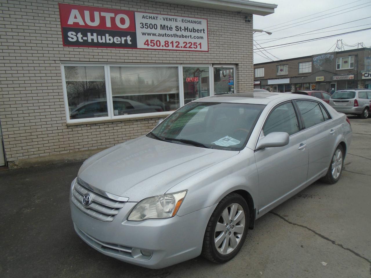 <a href=https://www.autosthubert.com/occasion/Toyota-Avalon-2006.html>https://www.autosthubert.com/occasion/Toyota-Avalon-2006.html</a>

VÉHICULE SITUÉ AU 3500 MONTÉE ST-HUBERT, SAINT-HUBERT, J3Y4J5, 450-812-2251. TOYOTA AVALON XLS LIMITED 2006, TRANSMISSION AUTOMATIQUE, 198 000 KM, MOTEUR V6 DE 3.5L FIABLE ET ROBUSTE. VÉHICULE LUXUEUX TOUT ÉQUIPÉ AVEC GROUPE ÉLECTRIQUES COMPLET, AIR CLIMATISÉ ET CHAUFFAGE AUTOMATIQUE A DEUX ZONES, NAVIGATION/GPS, TOIT OUVRANT, INTÉRIEUR EN CUIR, CRUISE CONTROL, VOLANT MULTIFONCTIONS ET INCLINABLE, ÉCRAN CENTRALE MULTIFONCTIONS AVEC  RADIO AM/FM/CD, SIÈGES AVANTS  A RÉGLAGE ÉLECTRIQUE AVEC MÉMOIRE DE POSITION, ORDINATEUR DE BORD, DÉMARREUR A DISTANCE, BIEN CHAUSSÉ SUR 4 BONS PNEUS MONTÉS SUR MAGS DORIGINE ,  PHARES ANTIBROUILLARD, VITRES TEINTÉS ET BIEN PLUS!! 
PROFITEZ DE NOTRE FINANCEMENT CLÉ EN MAIN AVEC UN TAUX À PARTIR DE 4.9%. FINANCEMENT MAISON DISPONIBLE APPROUVÉ A 100%, AUCUN CAS REFUSÉ! NOUS OFFRONS LES MEILLEURS PRODUITS DE FINANCEMENT, NOUS AVONS UN APPROVISIONNEMENT EXCLUSIF AUPRÈS DES CONCESSIONNAIRES ET NOUS OFFRONS LES MEILLEURS PRIX DU MARCHÉ ! OUVERT 7 JOURS SEMAINE. POSSIBILITÉ D ÉCHANGE ET PLUS ENCORE ! FINANCEMENT 1RE 2E ET 3E CHANCE AU CRÉDIT WWW.AUTOSTHUBERT.COM POUR VOIR TOUS LES VÉHICULES EN INVENTAIRE. 2 CONCESSIONNAIRES SUR LA RIVE-SUD DE MONTREAL EL 149097