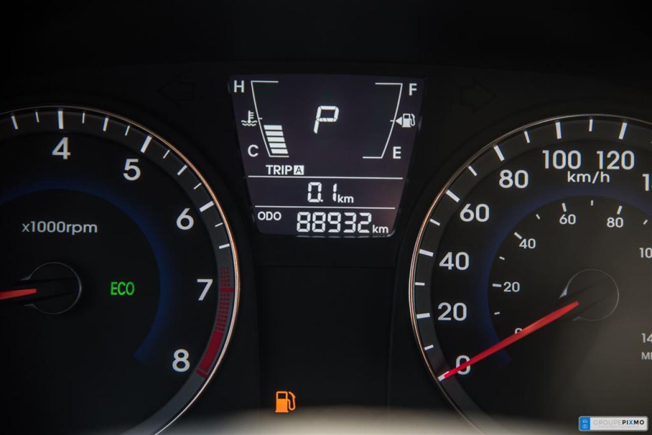 652105