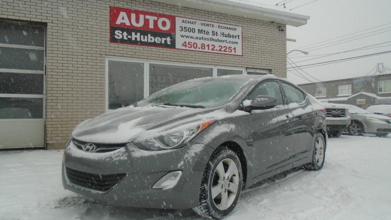 Used 2012 Hyundai Elantra GLS ** TOIT OUVRANT ** for sale in St-Hubert, QC