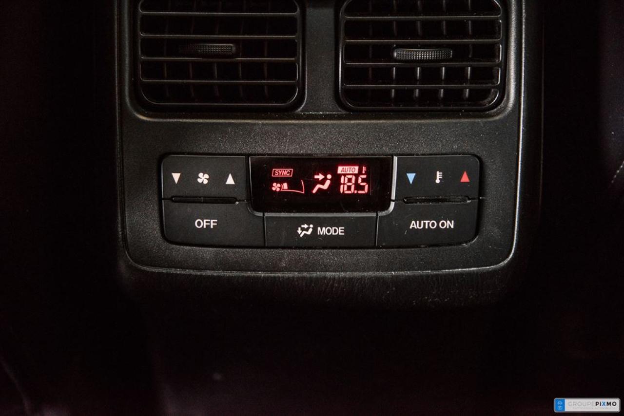 652136