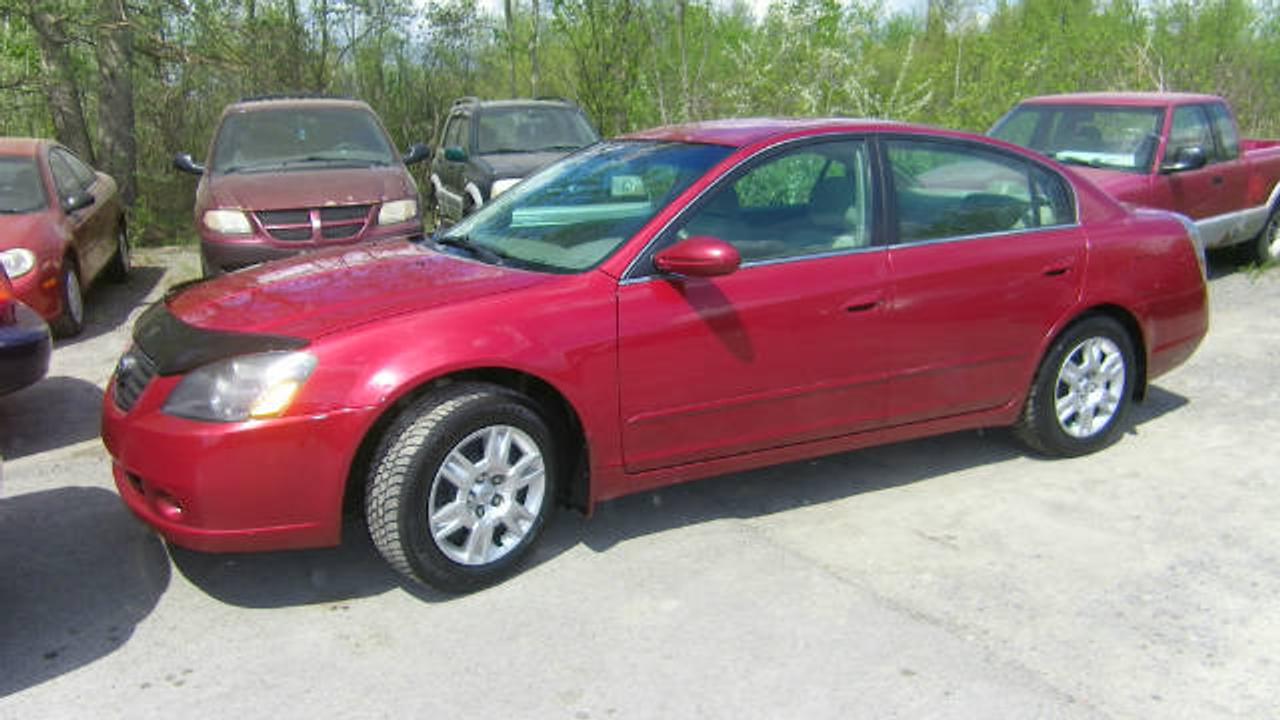 <a href=https://www.autoaubaine.com/Nissan-Altima-c5727255.html>https://www.autoaubaine.com/Nissan-Altima-c5727255.html</a>

Nissan Altima 2006 4cyl. Manuel en excellente condition avec 163,900km CERTIFIÉ! MÉCANIQUE A-1, A/C TRÈS FROIDE, VITRES PORTES MIROIRS ÉLECTRIQUES ET PLUS!GARANTIES AUSSI DISPONIBLE. POUR PLUS DINFORMATIONS CONTACTER DENIS AU  514-235-6600 ou laissez message
Le véhicule est dans lOutaouais