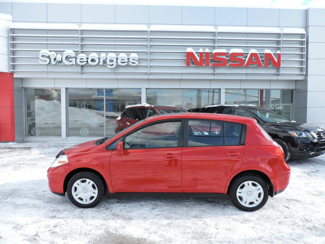 Used 2012 Nissan Versa Hayon 5 portes 4 cyl. en ligne, boîte ma for sale in St-Georges, QC