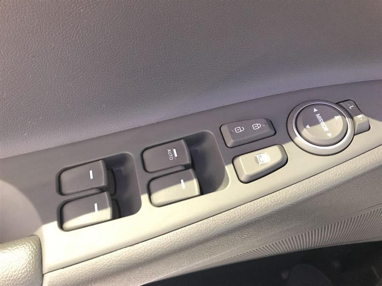 652285.11421914