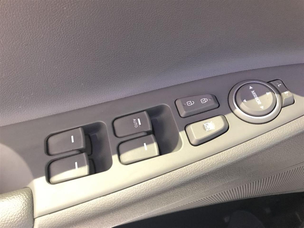 652285