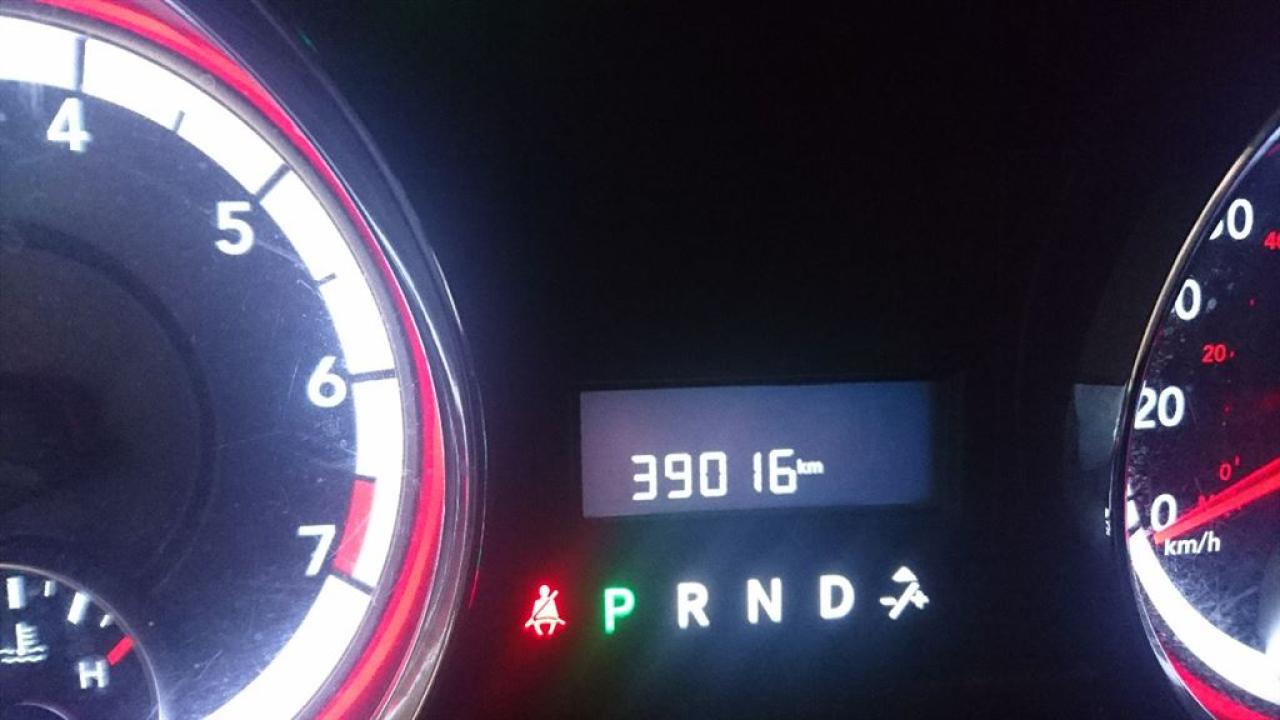 652303