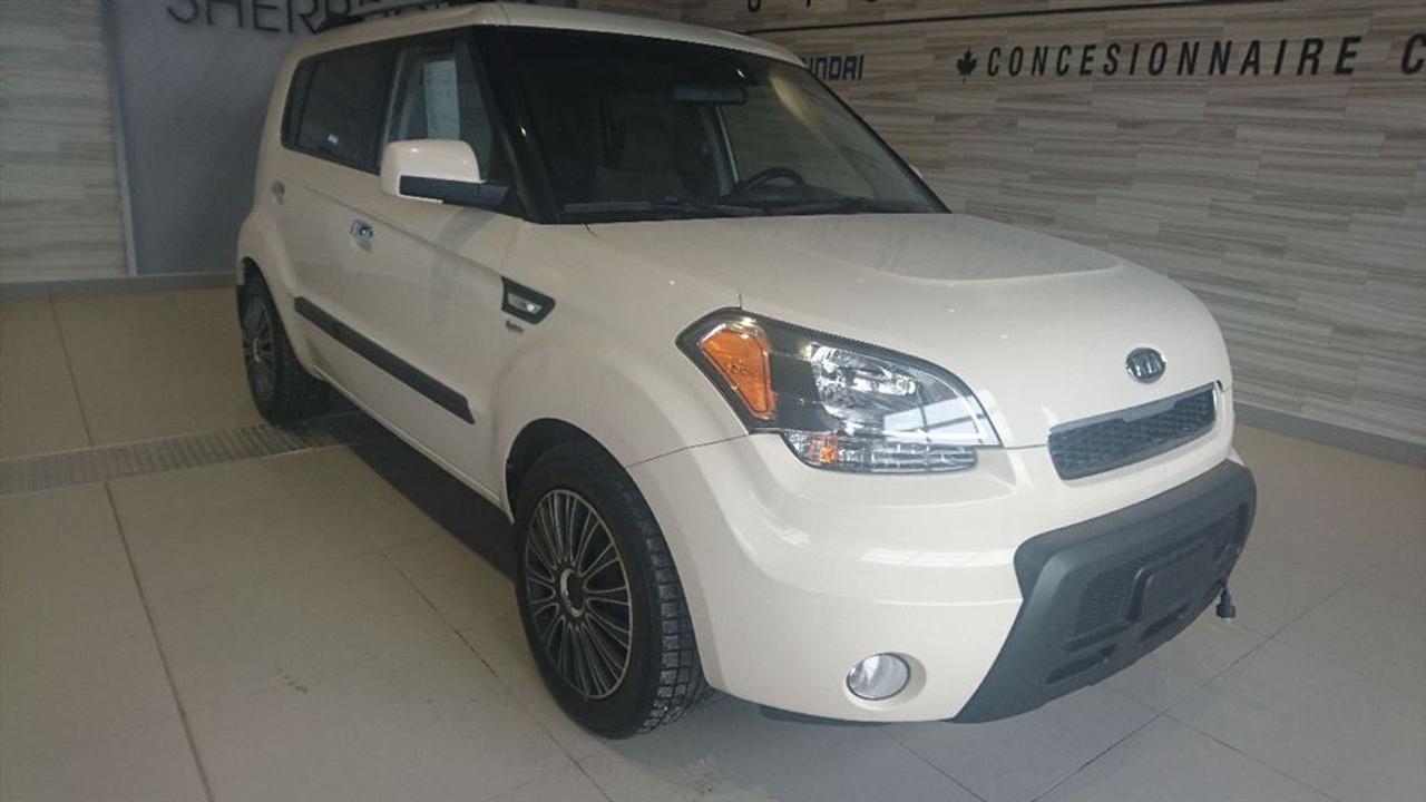 <a href=https://www.hyundaisherbrooke.com/occasion/Kia-Soul-2010.html>https://www.hyundaisherbrooke.com/occasion/Kia-Soul-2010.html</a>

KIA SOUL 4U SPORT 2010 AUTOMATIQUE + AIR CLIMATISÉ + GROUPE ÉLECTRIQUE + RÉGULATEUR DE VITESSE + BLUETOOTH + CD/USB/AUXILIAIRE + VIENT SUR PNEUS DHIVER    NOUS REPRENONS TOUS LES VÉHICULES EN ÉCHANGE! SPÉCIALISTE EN 1ÈRE, 2ÈME ET 3ÈME CHANCE AU CRÉDIT! COMMUNIQUEZ AU 819-562-1700 POUR UN ESSAI ROUTIER OU POUR DES RENSEIGNEMENTS SUPPLÉMENTAIRES !!!
