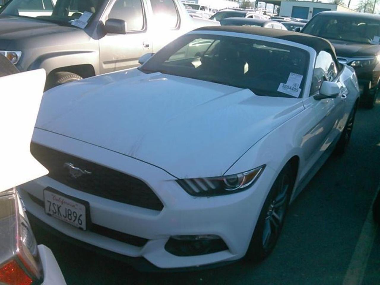 Used 2017 Ford Mustang Convertible for sale in Île-Perrot, QC