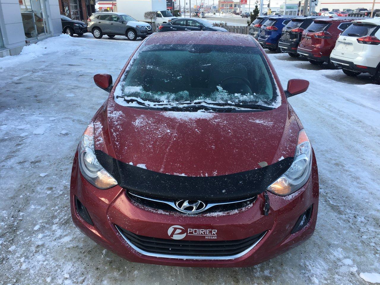 652353
