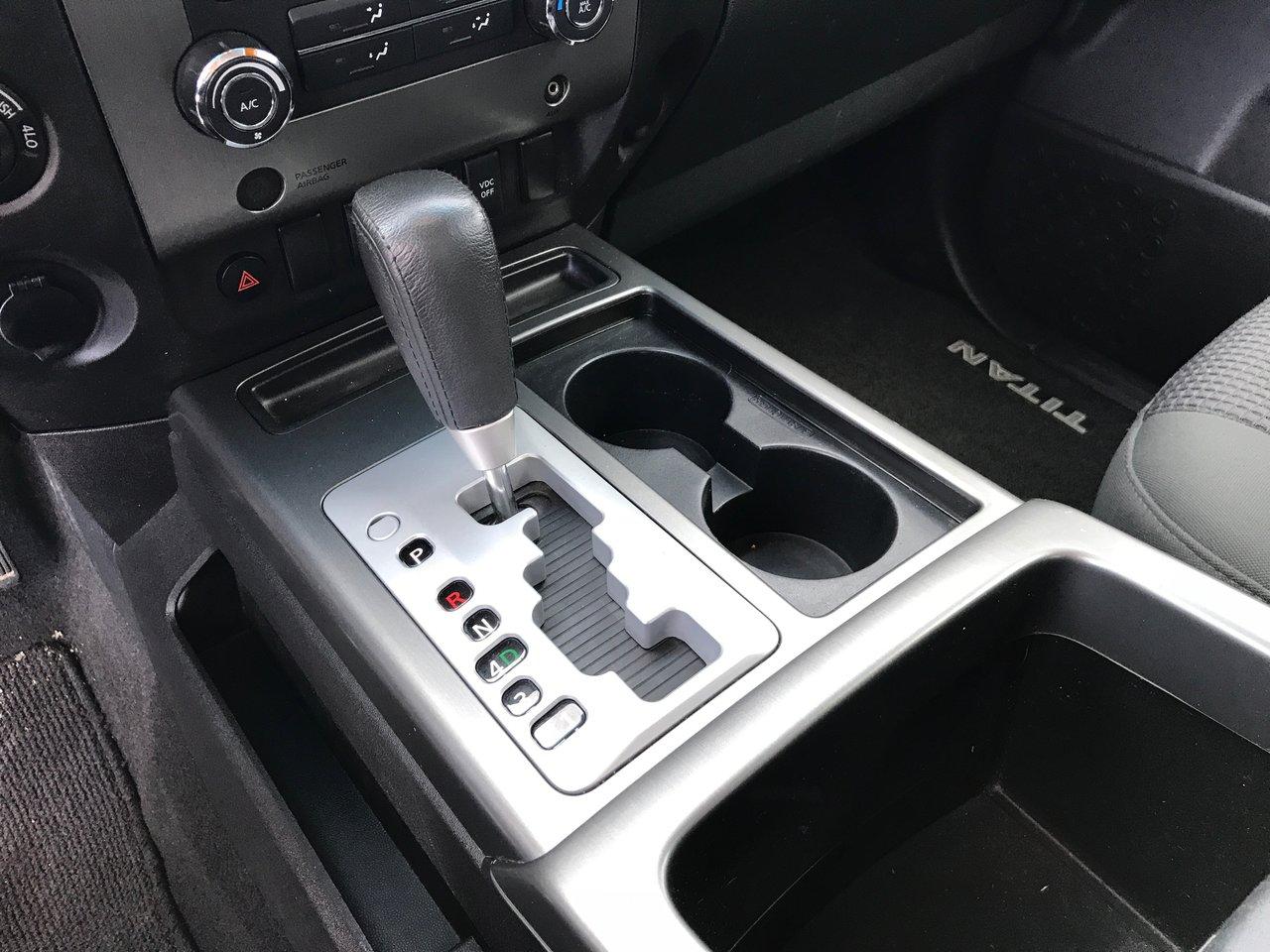 652360