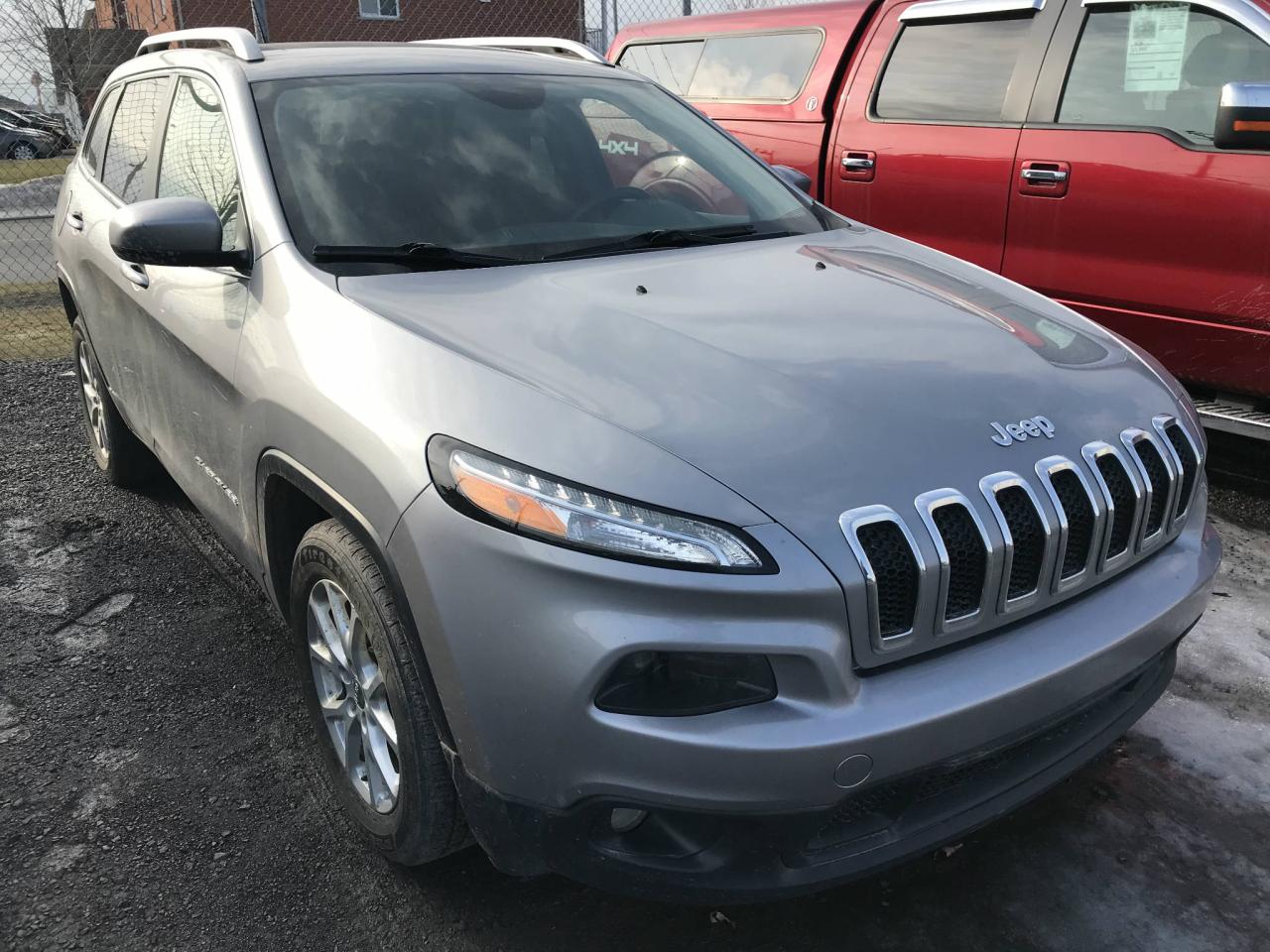 Used 2015 Jeep Cherokee NORTH - ENS. TEMPS FROID - ÉCRAN 8.4P - for sale in St-Jean-Sur-Richelieu, QC