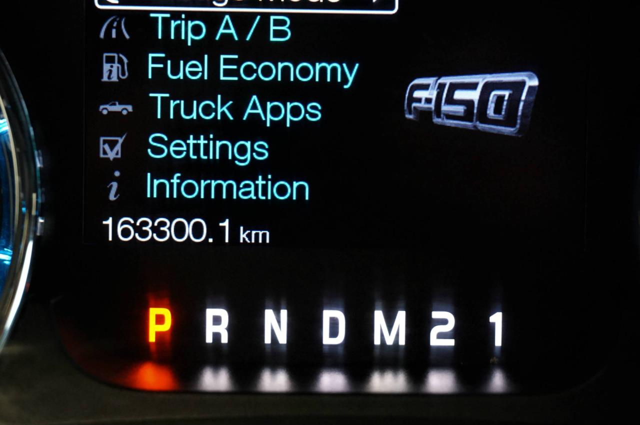 652477