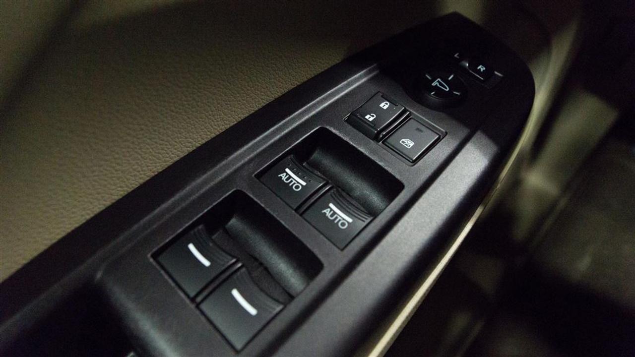 652519.11426990