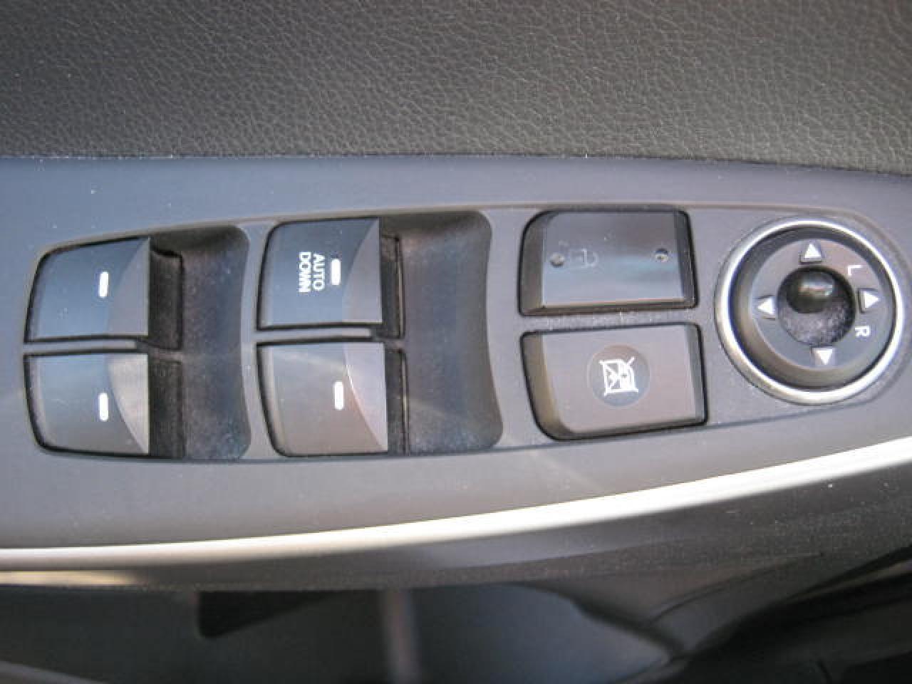 652559