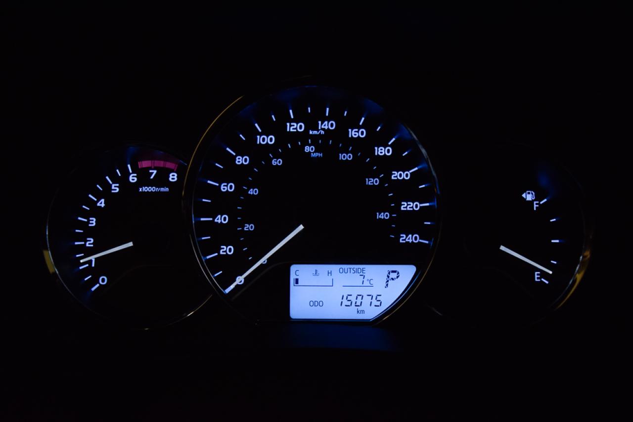 652584
