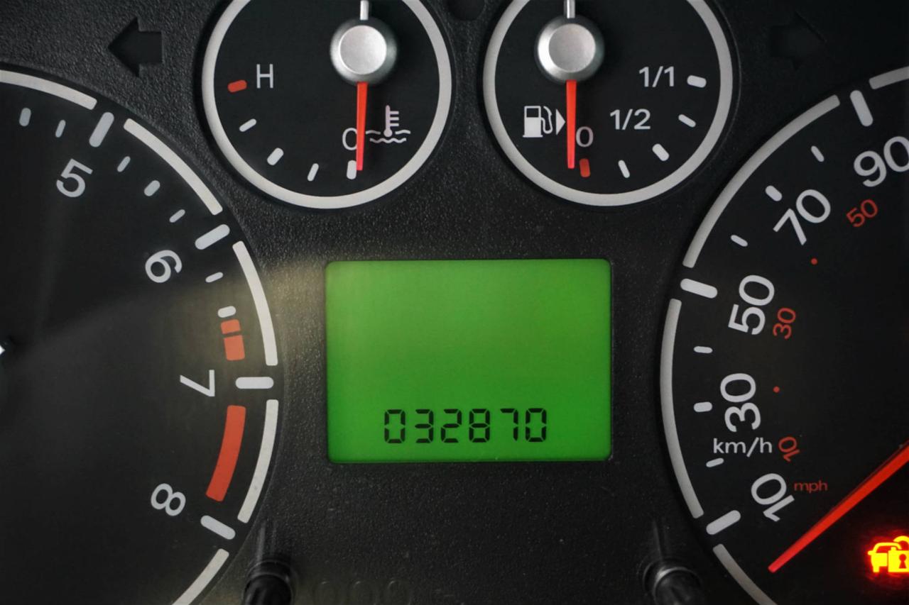 652593