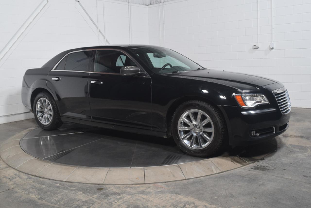 Used 2013 Chrysler 300 En Attente for sale in Île-Perrot, QC