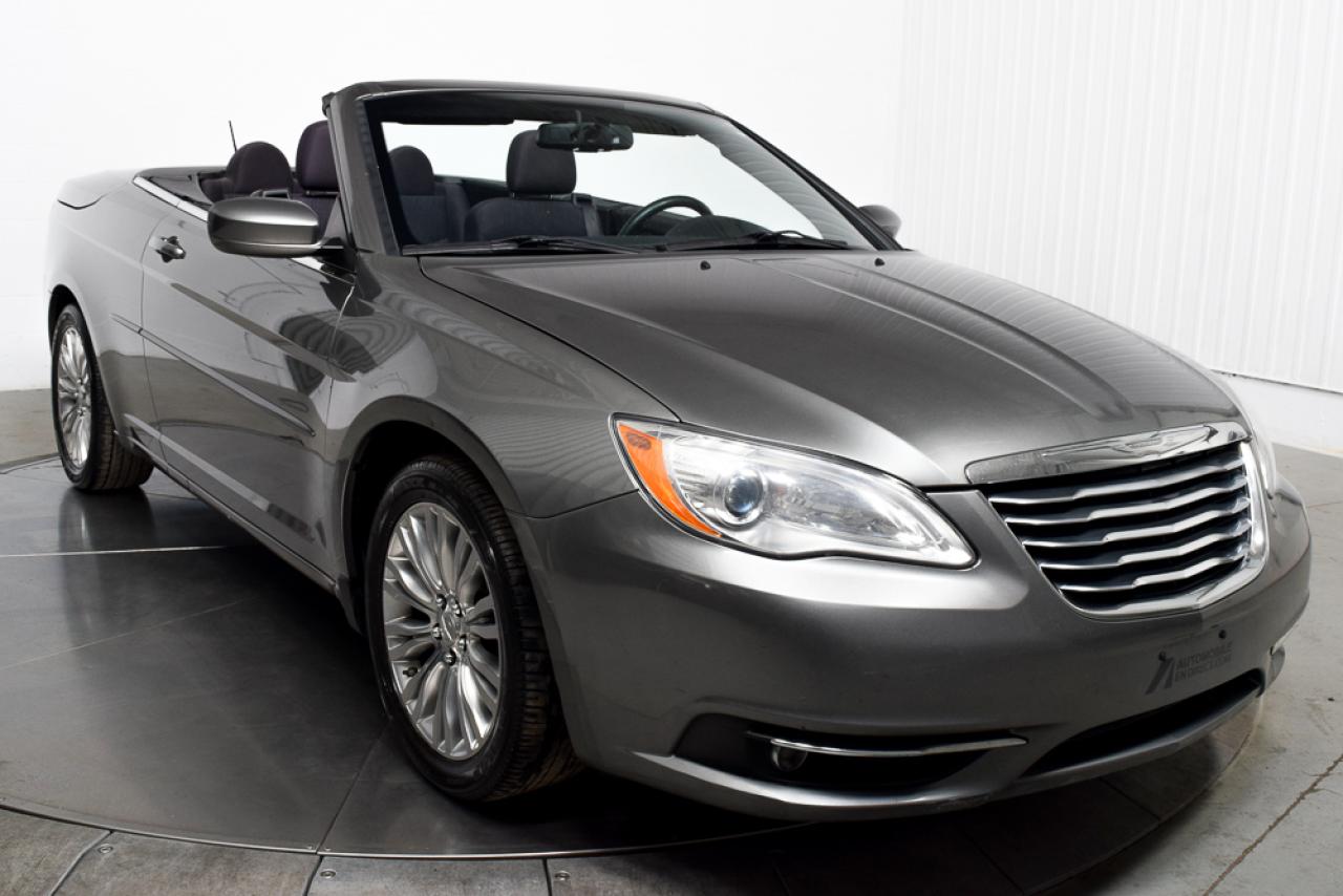 Used 2012 Chrysler 200 Touring Covertible for sale in Île-Perrot, QC