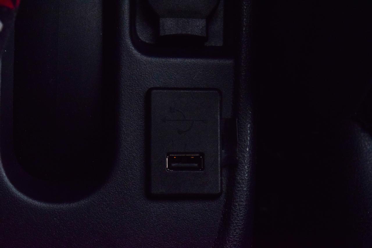 652880