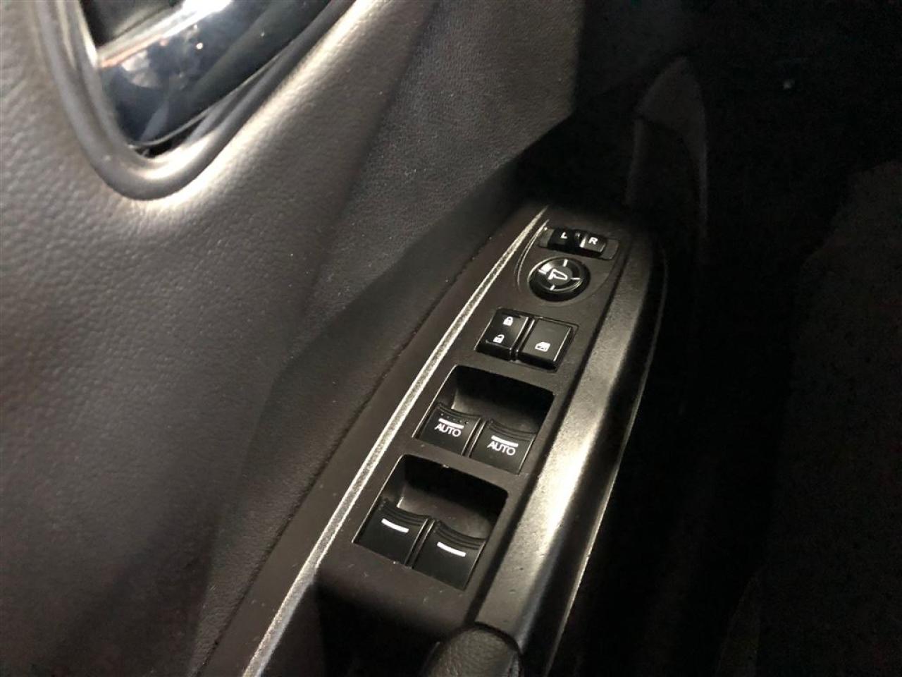 652916