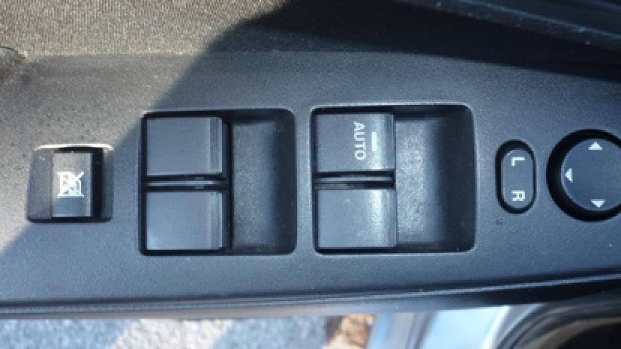 652944