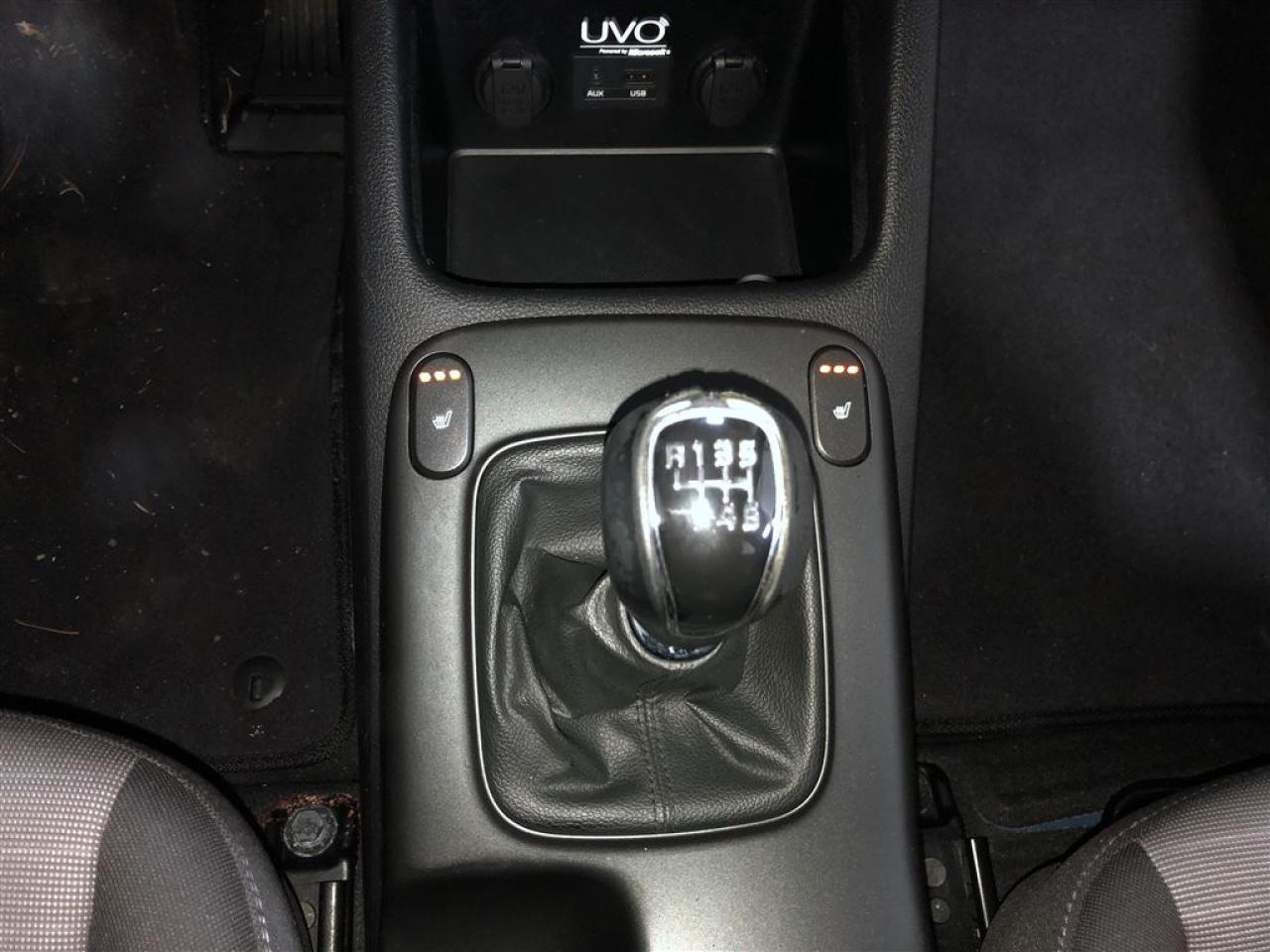 652945