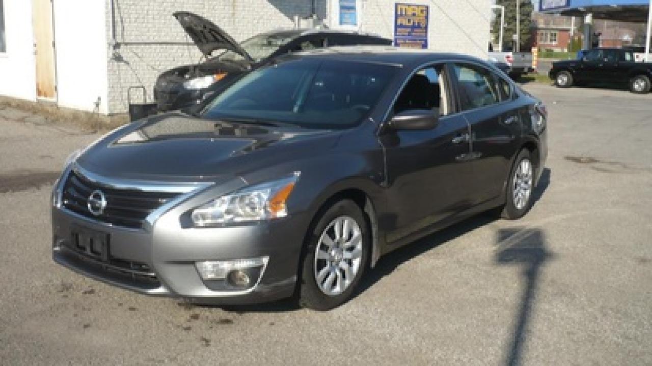 Used 2015 Nissan Altima 2,5s,cvt for sale in Repentigny, QC
