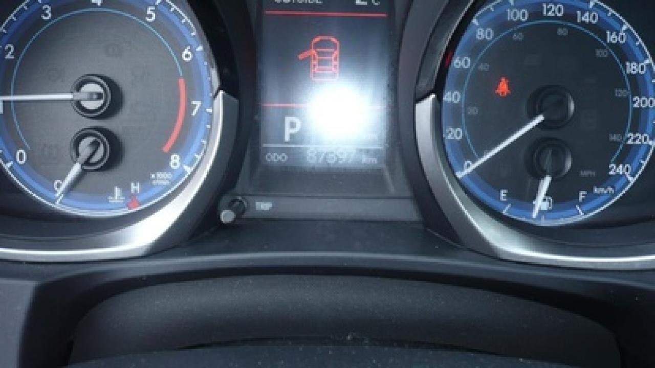 652960